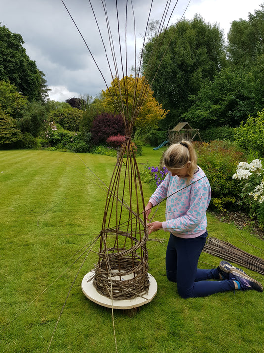 Willow Obelisk Workshop 2nd May 2025 at Oaktrack Smallholding
