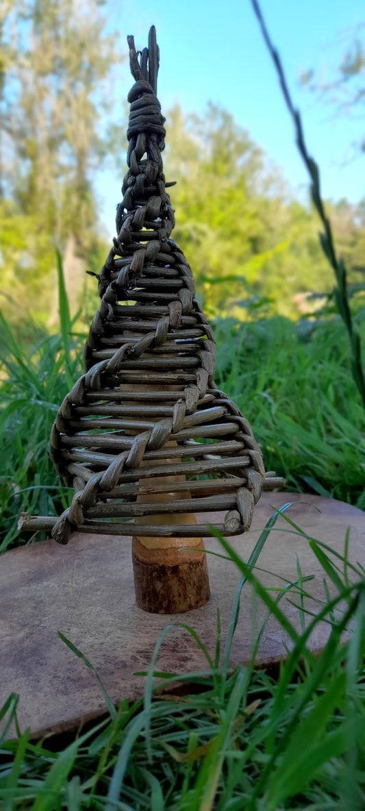 Willow Christmas decorations Workshop 26th December 2025 at Oaktrack Smallholding